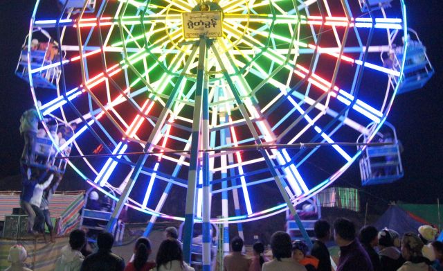 Zdjęcia: Taunggyi, BIRMA, KOŁO MŁYŃSKIE 4, MYANMAR Zdjęcia: Taunggyi, BIRMA, KOŁO MŁYŃSKIE 4, MYANMAR