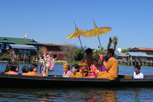 Zdj cia: In LAke, In LAke, Droga do nowicjatu, MYANMAR