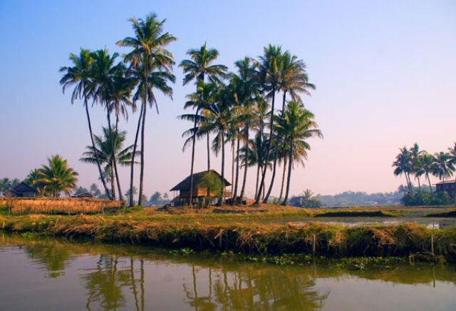 Zdjęcia: nyaung shwe, Jezioro INLE, * * *, MYANMAR Zdjęcia: nyaung shwe, Jezioro INLE, * * *, MYANMAR