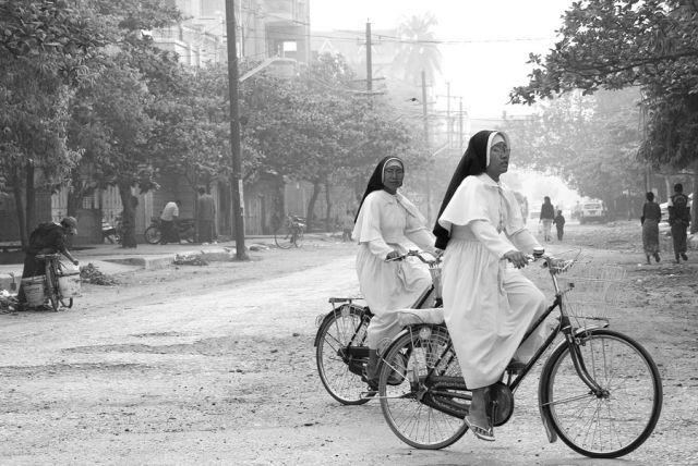 Zdjęcia: YANGON, * * *, MYANMAR Zdjęcia: YANGON, * * *, MYANMAR