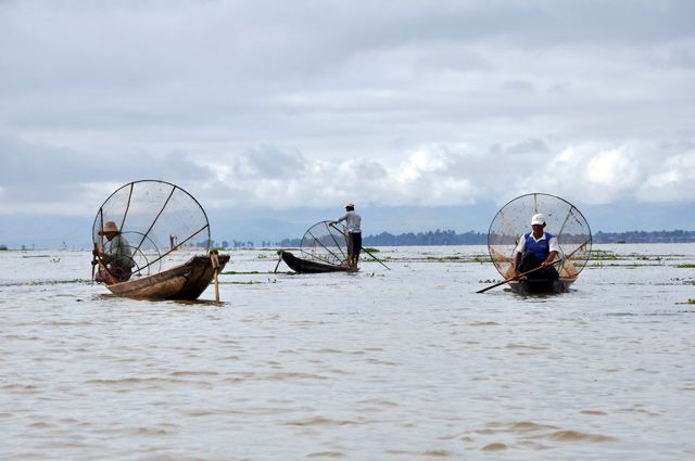 Zdjęcia: Inle Lake, Rybacy na Inle Lake, MYANMAR Zdjęcia: Inle Lake, Rybacy na Inle Lake, MYANMAR