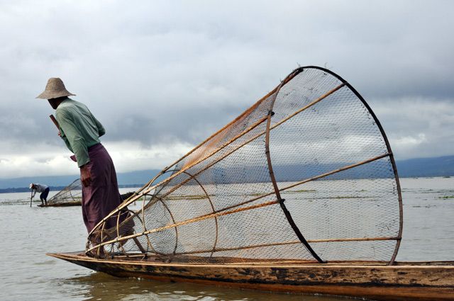 Zdjęcia: Inle Lake, ..i jeszcze raz rybak i Inle Lake .. , MYANMAR Zdjęcia: Inle Lake, ..i jeszcze raz rybak i Inle Lake .. , MYANMAR