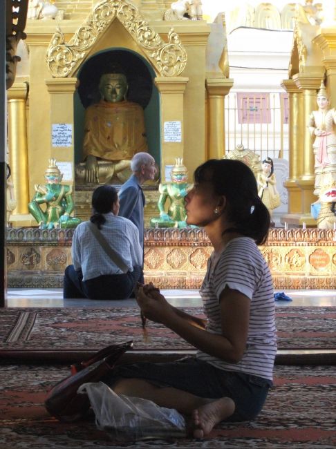 Zdjęcia: Shwedagon Pagoda, Rangun, ... modlitwa ..., MYANMAR Zdjęcia: Shwedagon Pagoda, Rangun, ... modlitwa ..., MYANMAR