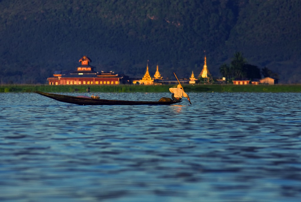 Zdjęcia: Jezioro Inle, Shan, na jeziorze, MYANMAR Zdjęcia: Jezioro Inle, Shan, na jeziorze, MYANMAR