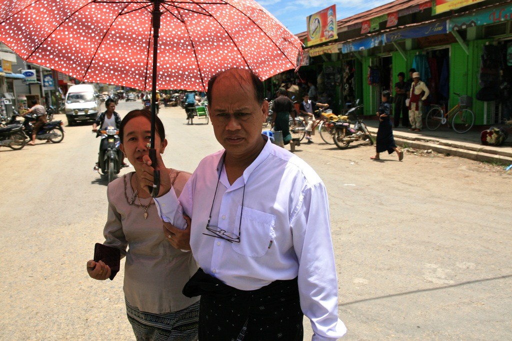 Zdjęcia: Jezioro Inle, ludzie, MYANMAR Zdjęcia: Jezioro Inle, ludzie, MYANMAR