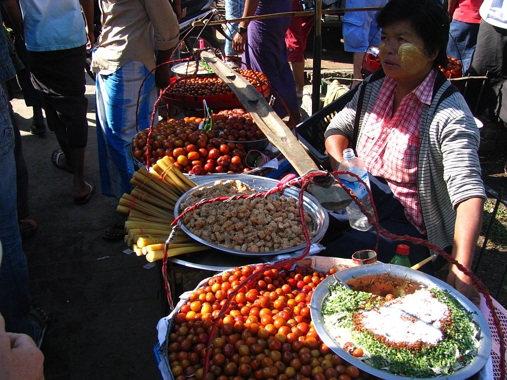 Zdjęcia: miasteczko Dilah, Delta Yrawadi, targ miejski, MYANMAR Zdjęcia: miasteczko Dilah, Delta Yrawadi, targ miejski, MYANMAR