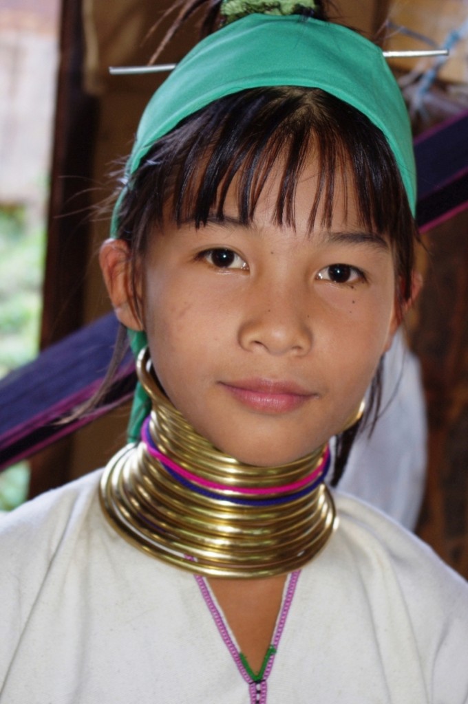 Zdjęcia: Inle Lake, Inle, Piękność z obręczami, MYANMAR Zdjęcia: Inle Lake, Inle, Piękność z obręczami, MYANMAR