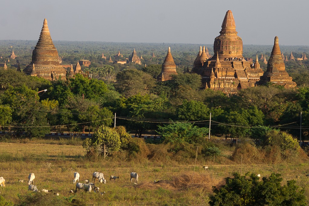 Zdjęcia: Bagan, Bagan, Bagan o zachodzie, MYANMAR Zdjęcia: Bagan, Bagan, Bagan o zachodzie, MYANMAR