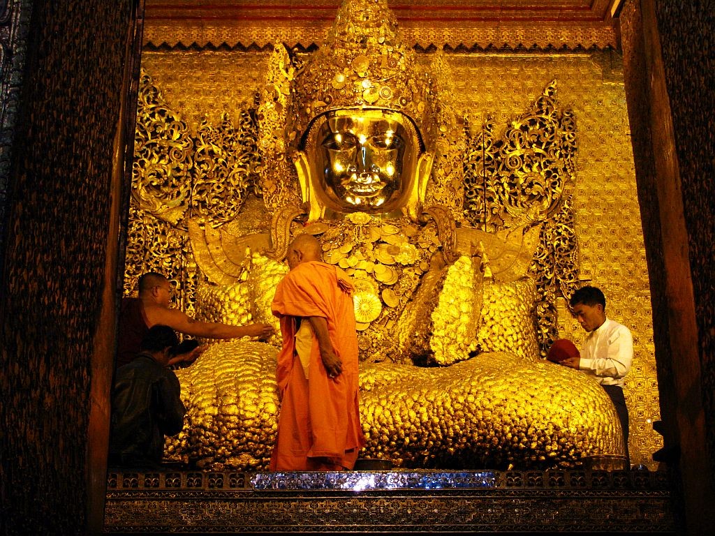 Zdjęcia: Mandalay, Mandalay, posąg Buddy Mahamuniego, MYANMAR Zdjęcia: Mandalay, Mandalay, posąg Buddy Mahamuniego, MYANMAR