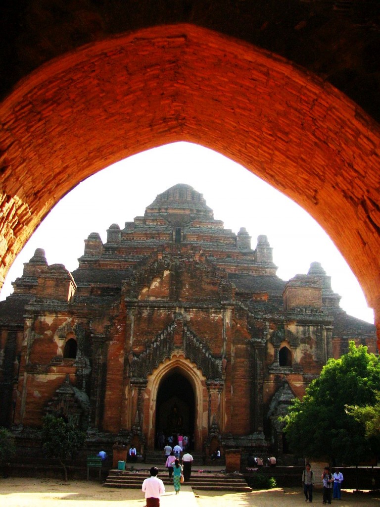 Zdjęcia: Bagan, centralny Myanmar, Dhammayazika Paya, MYANMAR Zdjęcia: Bagan, centralny Myanmar, Dhammayazika Paya, MYANMAR