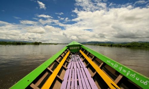 Zdjcie MYANMAR / - / Jezioro Inle / odzi po jeziorze
