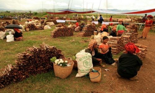 Zdjecie MYANMAR / - / Jezioro Inle / birmaski targ