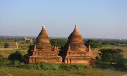 Zdjcie MYANMAR / rodkowa Birma / Stary Bagan / Pagody Baganu