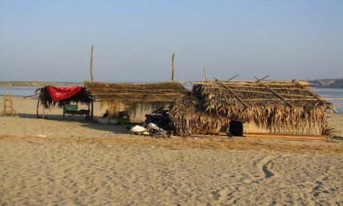 Zdjcie MYANMAR / rodkowa Birma / Nyaung OO / wioska Monw nad Irawadi