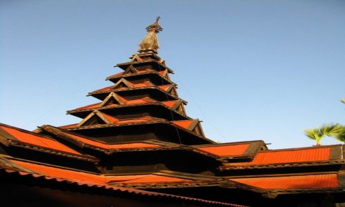 Zdjcie MYANMAR / okolice Mandalay / Inwa / klasztor Bagaya