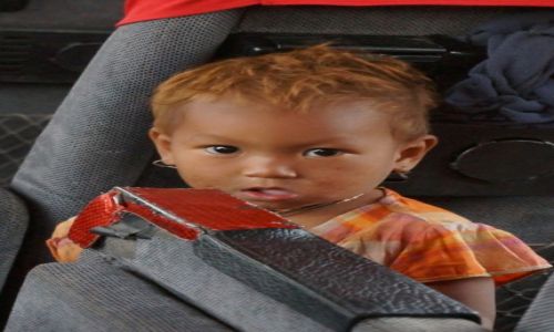 Zdjęcie MYANMAR / between Inle Lake - Yangun / in bus / modelka