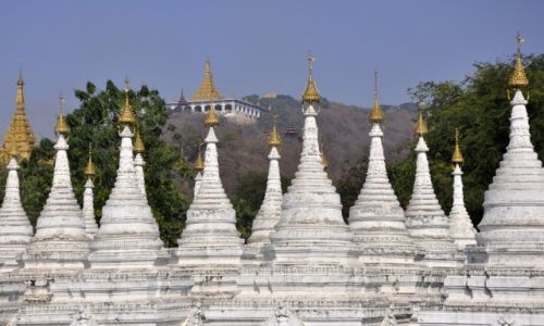 Zdjecie MYANMAR / - / Mandalay / Sandumani Paya