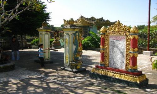 Zdj�cie MYANMAR / Bago / Bago / Kyaik Pun Paya