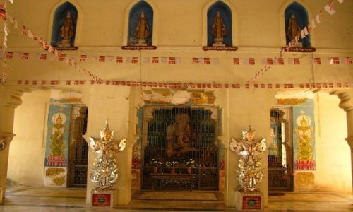 Zdjcie MYANMAR / Bago / Bago / Maha Kalyani Thein