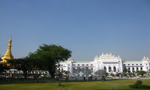 Zdjecie MYANMAR / Yangon / Yangon / ratusz