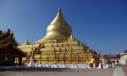 Zdjcie MYANMAR / Mandalaj / Nyaung-U  ( okolice Bagan ) / Shwezigon Pagoda