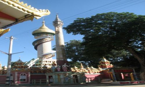 Zdjcie MYANMAR / - / MONYWA / WIATYNAI