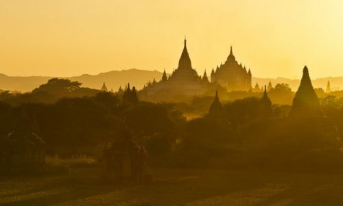 Zdjecie MYANMAR / Bagan / Bagan / Bagan pnym popoudniem