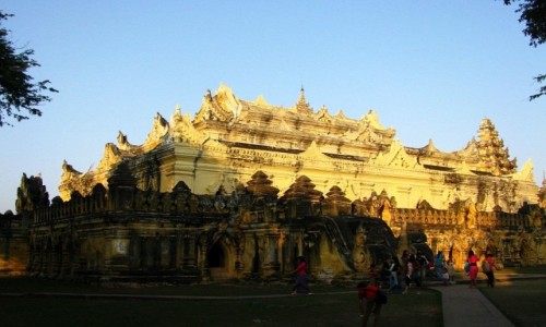Zdjcie MYANMAR / okolice Mandalay / Inwa (Ava) / Maha Aungmye Bonzan Kyaung