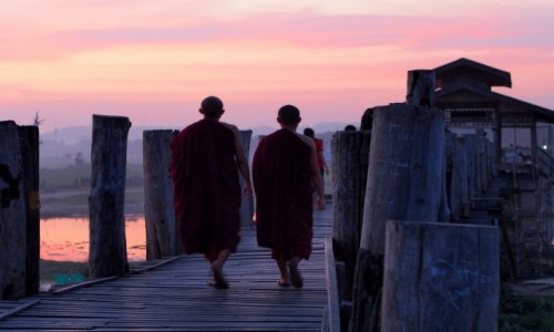 Zdjcie MYANMAR / Amarapura / U Bein / Na mocie