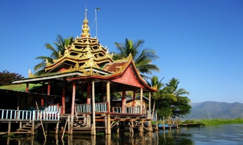 Zdjecie MYANMAR / stan Shan / jezioro Inle / Klasztor Skaczcego Kota