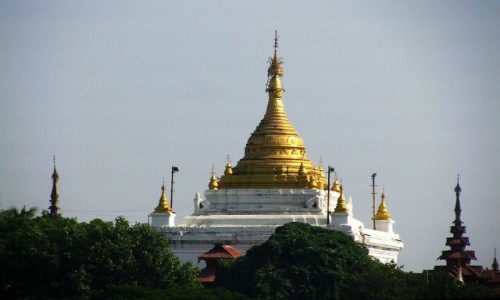 Zdjcie MYANMAR / okolice Mandalay / Sagaing / Wzgrza Sagaing