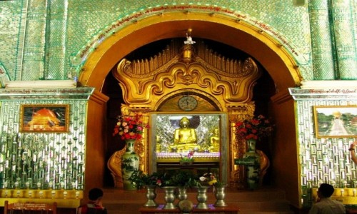 Zdjcie MYANMAR / okolice Mandalay / Sagaing / Kaunghmudaw Paya -detal