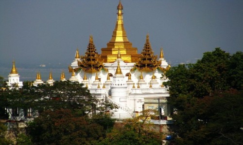 Zdjcie MYANMAR / okolice Mandalay / Sagaing / Wzgrza Sagaing