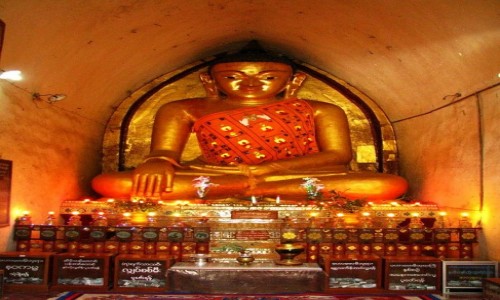 Zdjcie MYANMAR / centralny Myanmar / Bagan / Mahabodhi Paya - posg Buddy
