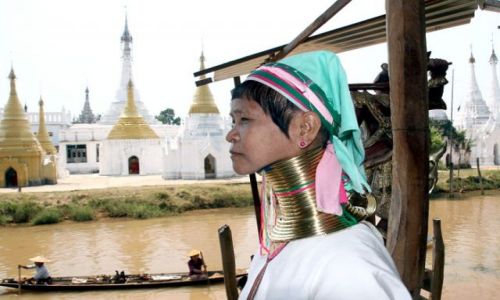 Zdjecie MYANMAR / brak / NYAUNG SHWE nad j.INLE / Z cyklu kobiety Swiata