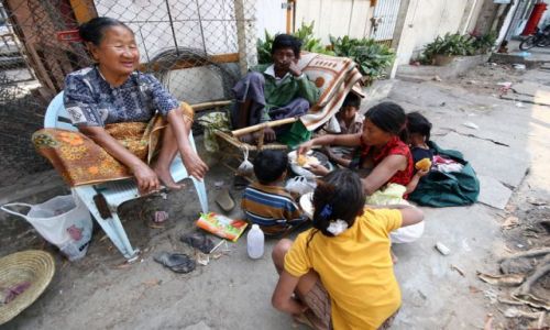 Zdjęcie MYANMAR / brak / Yangun / Rodzina z Yangun