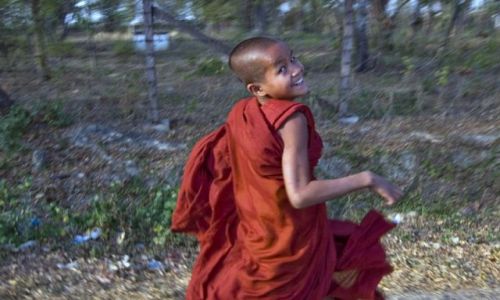 Zdjecie MYANMAR / brak / Nyaungshwe / Kto pierwszy?