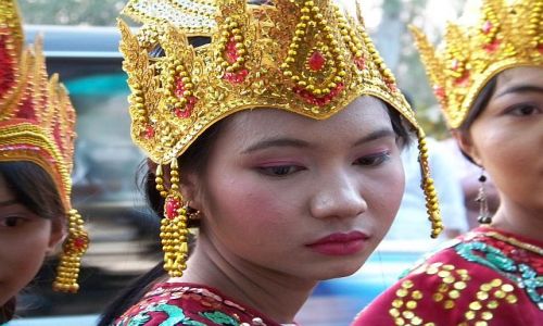 Zdjecie MYANMAR / brak / w drodze do Mandalay / Birmańska Piękność