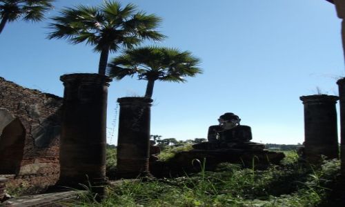 Zdjęcie MYANMAR / Mandalay / Ava / ... dawna stolica... jedna z kilku ...