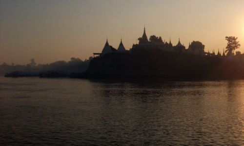 Zdjęcie MYANMAR / Aye Yarwaddy Riwer Mandalay - Pagan / Aye Yarwaddy Riwer / ... to jest Birma ...