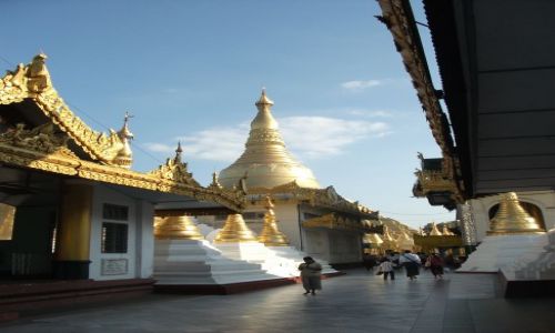 Zdjcie MYANMAR / Rangun / Shwedagon Pagoda / ... wysoka na prawie 100 m ....