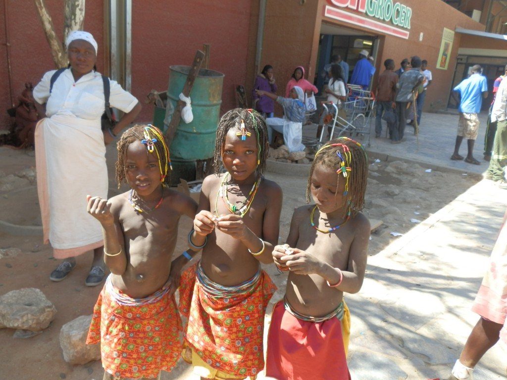 Zdjęcia: Opuwo, Opuwo, Życie, NAMIBIA Zdjęcia: Opuwo, Opuwo, Życie, NAMIBIA