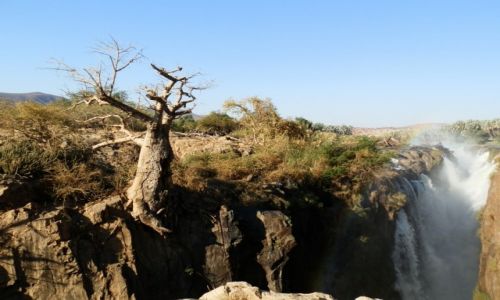 Zdjcie NAMIBIA / Granica z Angol / Epupa Falls / Urokliwy wodospad