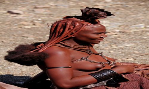 Zdjcie NAMIBIA / Kaokoland / Kaokoland / Kobieta Himba