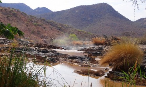 Zdjcie NAMIBIA / Kunene / rzeka Kunene / 