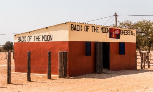 Zdjcie NAMIBIA / Kaokoland / gdzie po drodze z Epupa Falls do Opuwo / Back of the moon