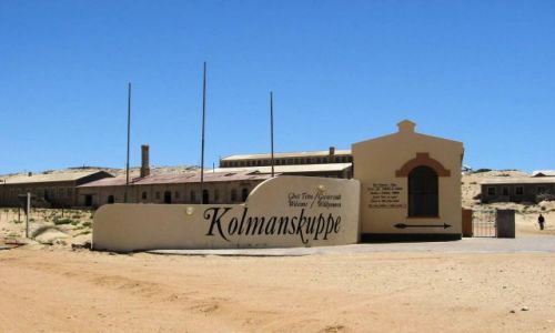 Zdjcie NAMIBIA / Luderitz / Ghost Town / nawet nie prbuj schyla si po diamenty.... zastrzel jak psa!