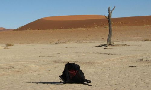 Zdjęcie NAMIBIA / Pustynia Namibijska / Soususvlei / i tu też był plecak... malutki taki...