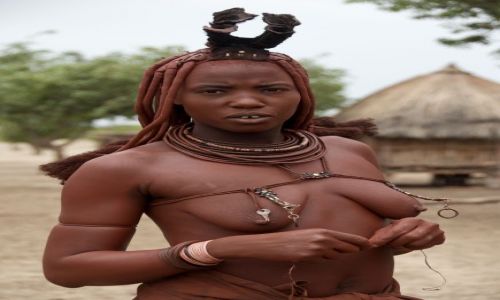 Zdjecie NAMIBIA / - / okolice Opuwo / Pani Himba