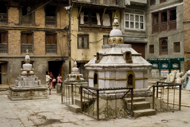 Zdjęcia: Jeden z wielu placy, Kathmandu, Świątynie w Kathmandu 2, NEPAL Zdjęcia: Jeden z wielu placy, Kathmandu, Świątynie w Kathmandu 2, NEPAL